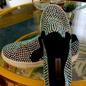 Steve Madden slip ons